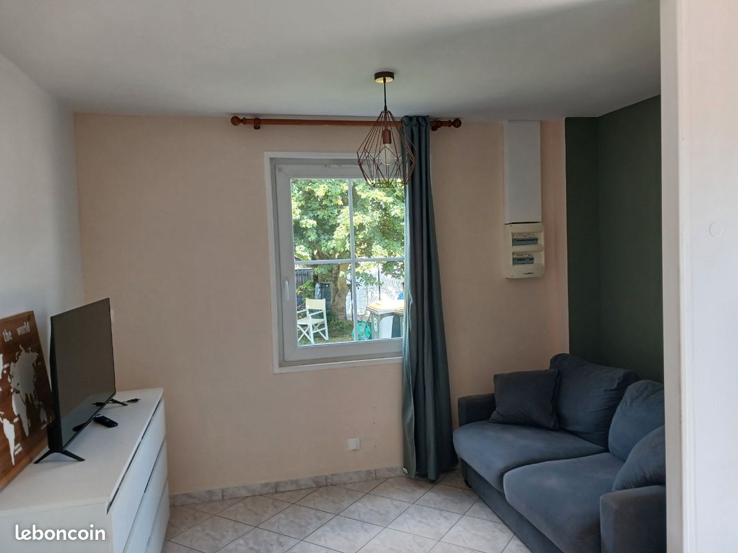 Appartement 1 pièce 20 m² · à Molliens-Dreuil · 20 m² · 500 €