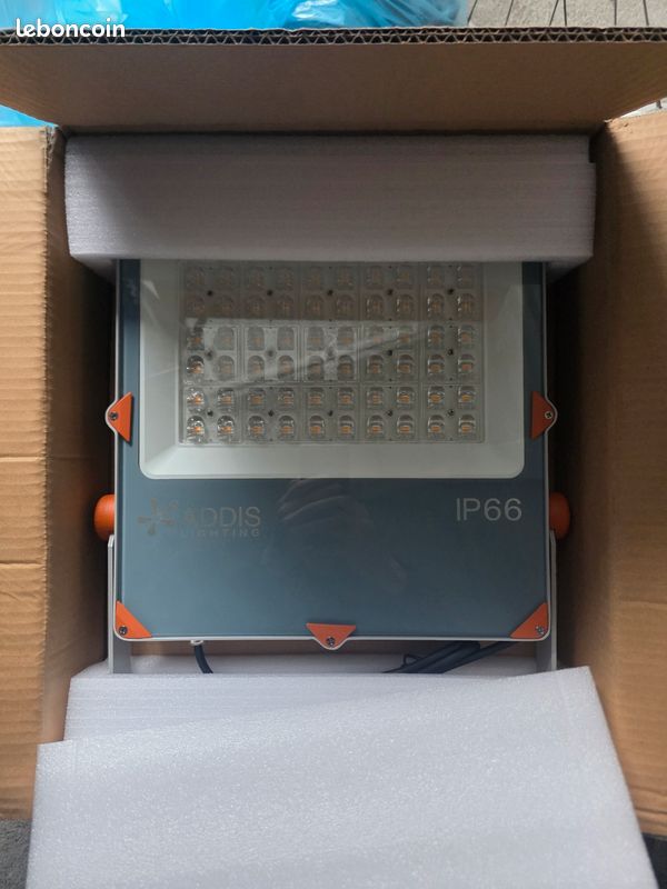 Projecteur led kunzite iv (image 1)