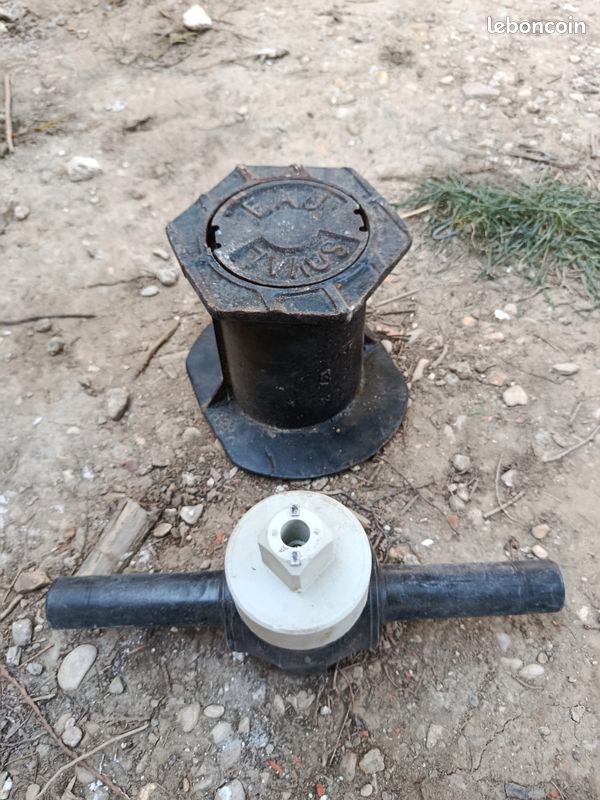 Vanne d'arrêt réseau eau et bouche à clé en fonte (image 1)