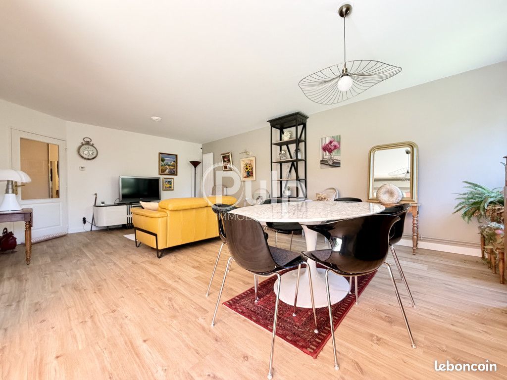 Appartement 5 pièces 102 m² · à Beaurains · 102 m² · 282 900 €