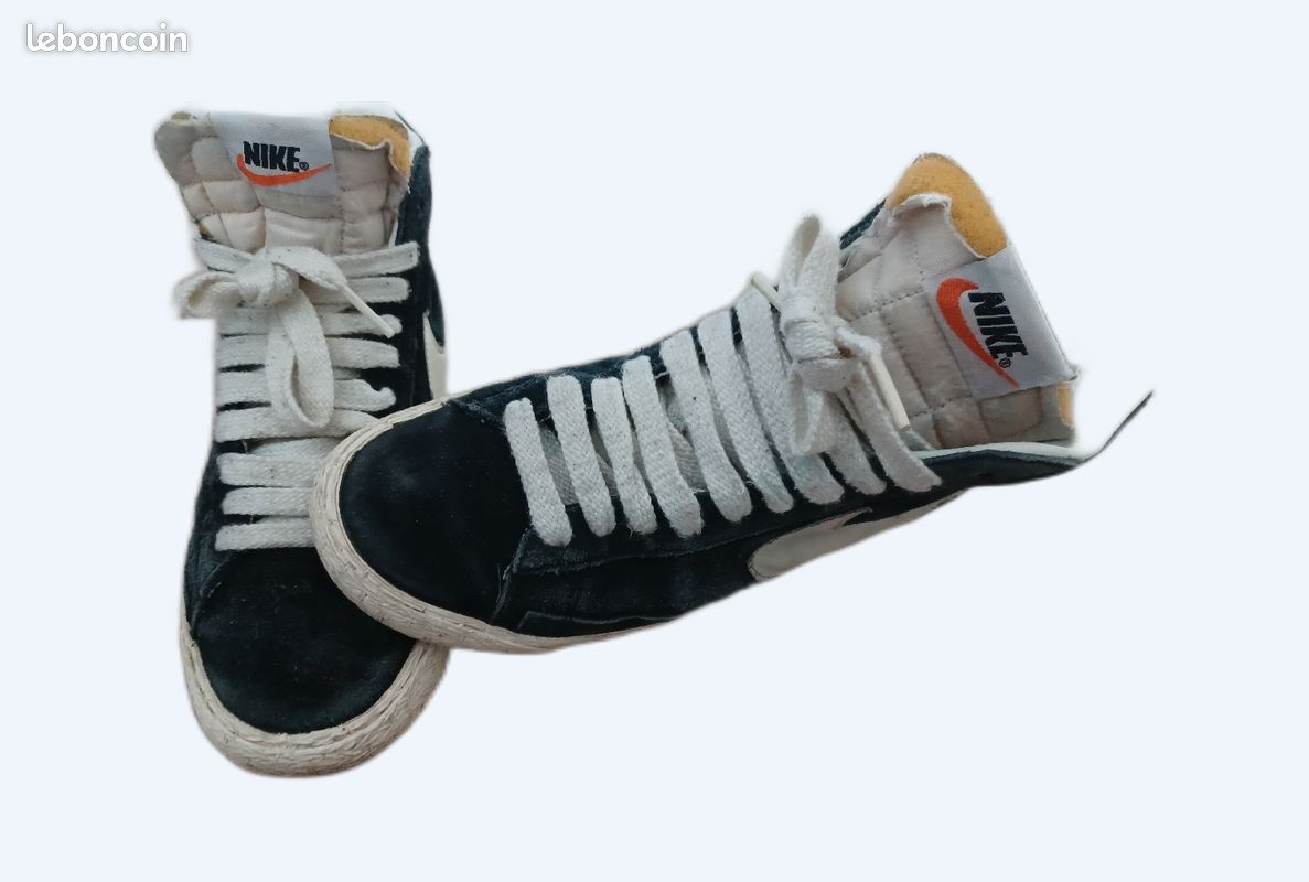 Nike blazer noir et blanche taille 37.5 mixte (image 1)