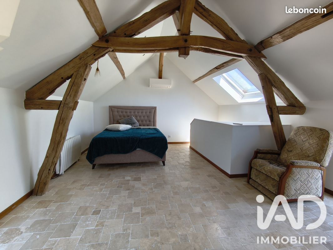 Maison 5 pièces 165 m² · à Montbarrois · 165 m² · 265 100 €