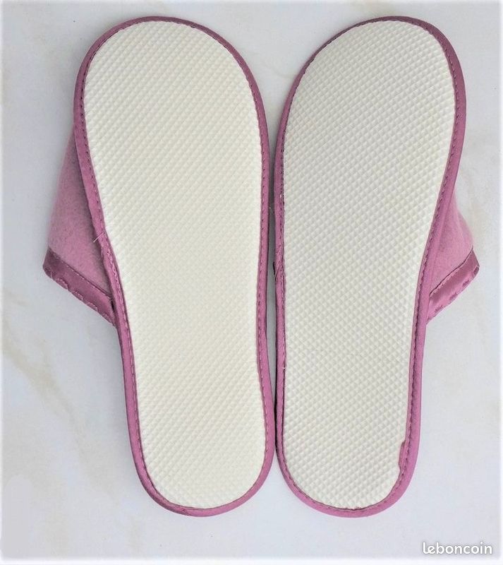 Mocassins Cushe Pour Fille - Pantoufles En Feutre Polaire Rose - Taille 3 US - Très Bon état