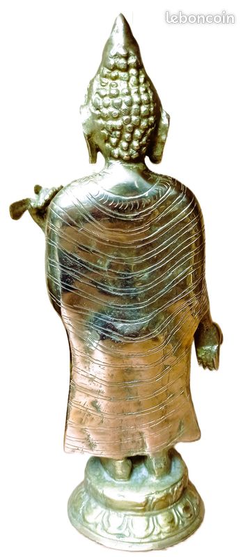 Bouddha Shakyamuni en Cuivre Doré – Art Himalayan – 32 cm ✨🇳🇵 (image 4)
