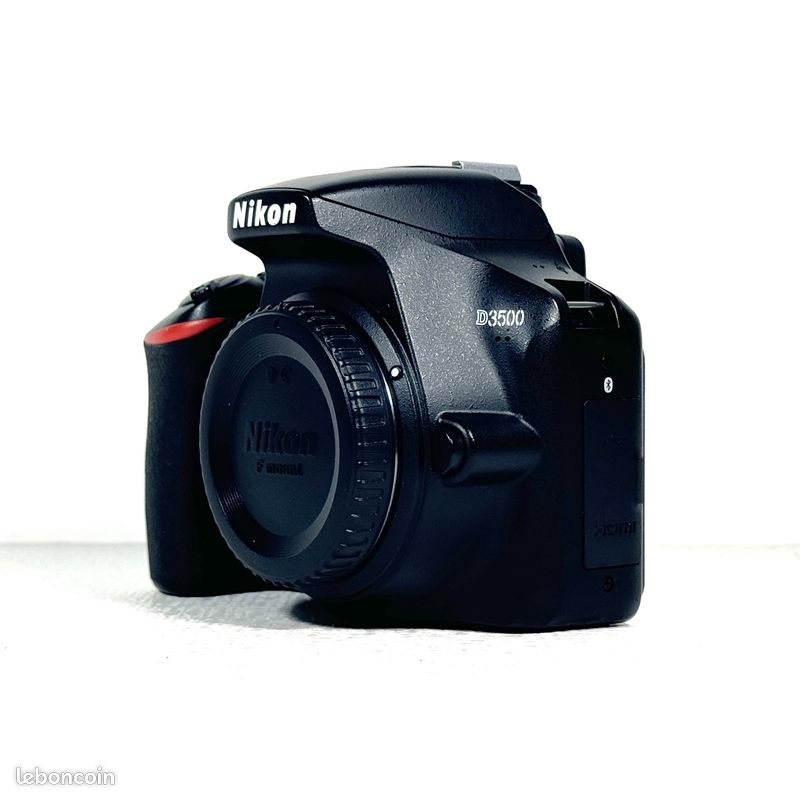 Appareil Photo Reflex Nikon D3400 + Objectif 18-55mm VR, 24.2 MP, Noir (occasion)