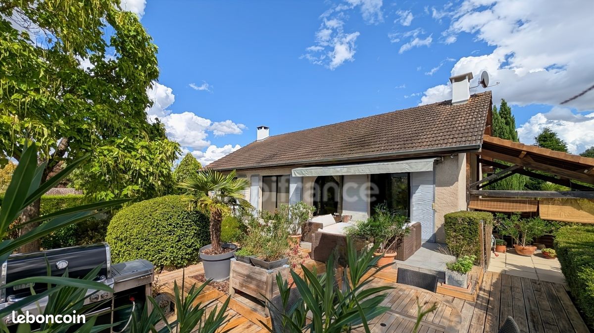 Maison 6 pièces 149 m² · à La Charmée · 149 m² · 383 000 €