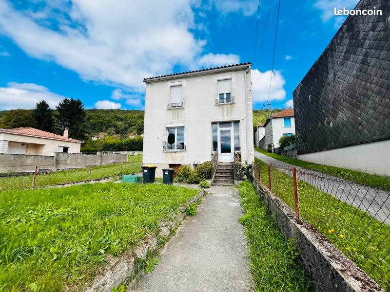 Maison 5 pièces 109 m² · à Lavelanet · 109 m² · 69 900 €