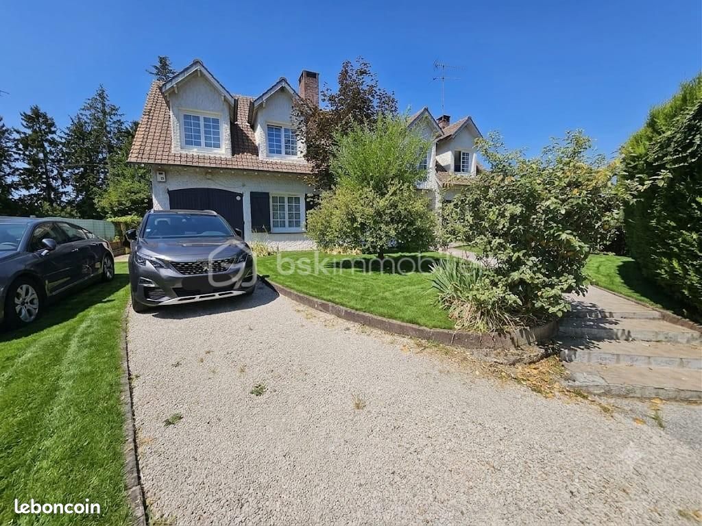 Maison 5 pièces 145 m² · à D'Huison-Longueville · 145 m² · 349 000 €