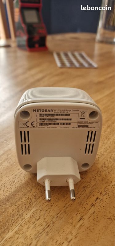 Netgear (EX6110) Rpteur WiFi Puissant sans Fil AC1200, WiFi Extender,  WiFi Booster, Amliore Votre WiFi - Installation Rapide - Bouton Point  d'Accs Compatible avec Toutes Les Box Internet Noir - Accessoires  informatique