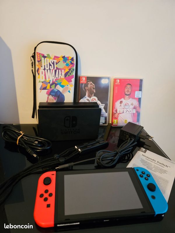 Nintendo Switch Très bon état (image 1)
