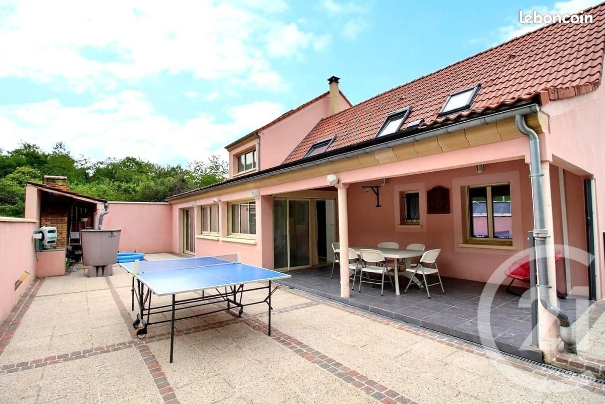 Maison 11 pièces 208 m² · à Château-Thierry · 208 m² · 330 000 €