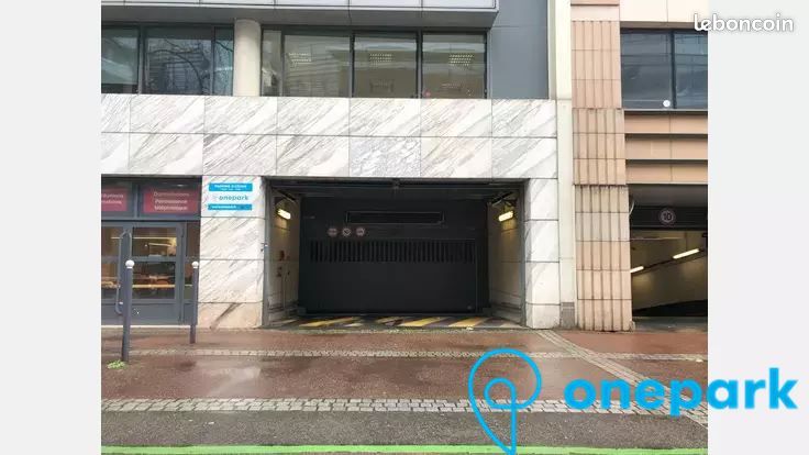 Parking 12 m² · à Issy-les-Moulineaux · 12 m² · 223 €/mois