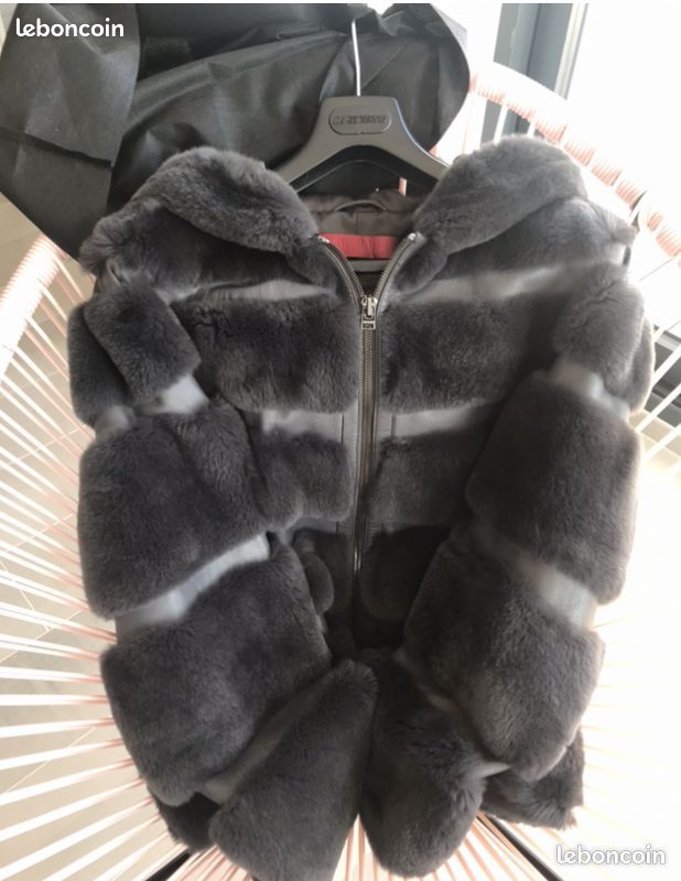 VESTE GIORGIO et MARIO TAILLE : 40/42 TBE NOIR BLOUSON MODELE DORIA avec CAPUCHE (image 4)