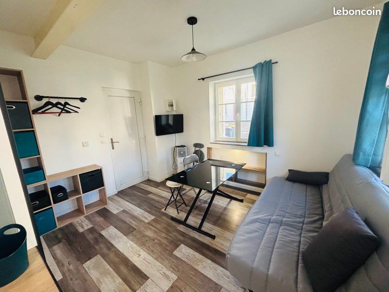 Appartement 1 pièce 20 m² · à Niort · 20 m² · 490 €