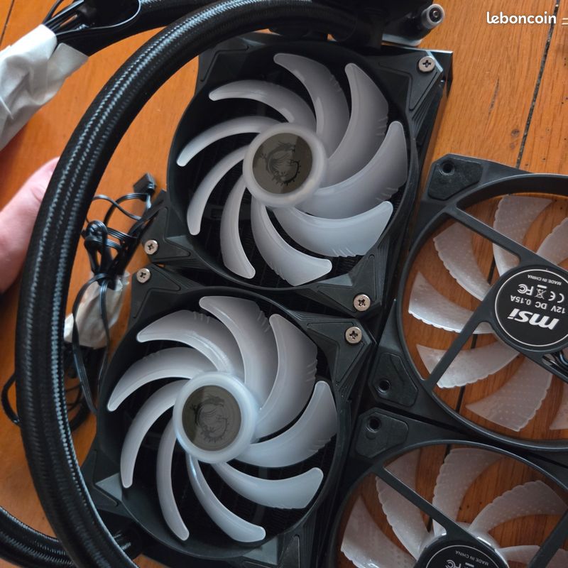 Watercooling RGB MSI + Ventilateurs RGB (image 2)