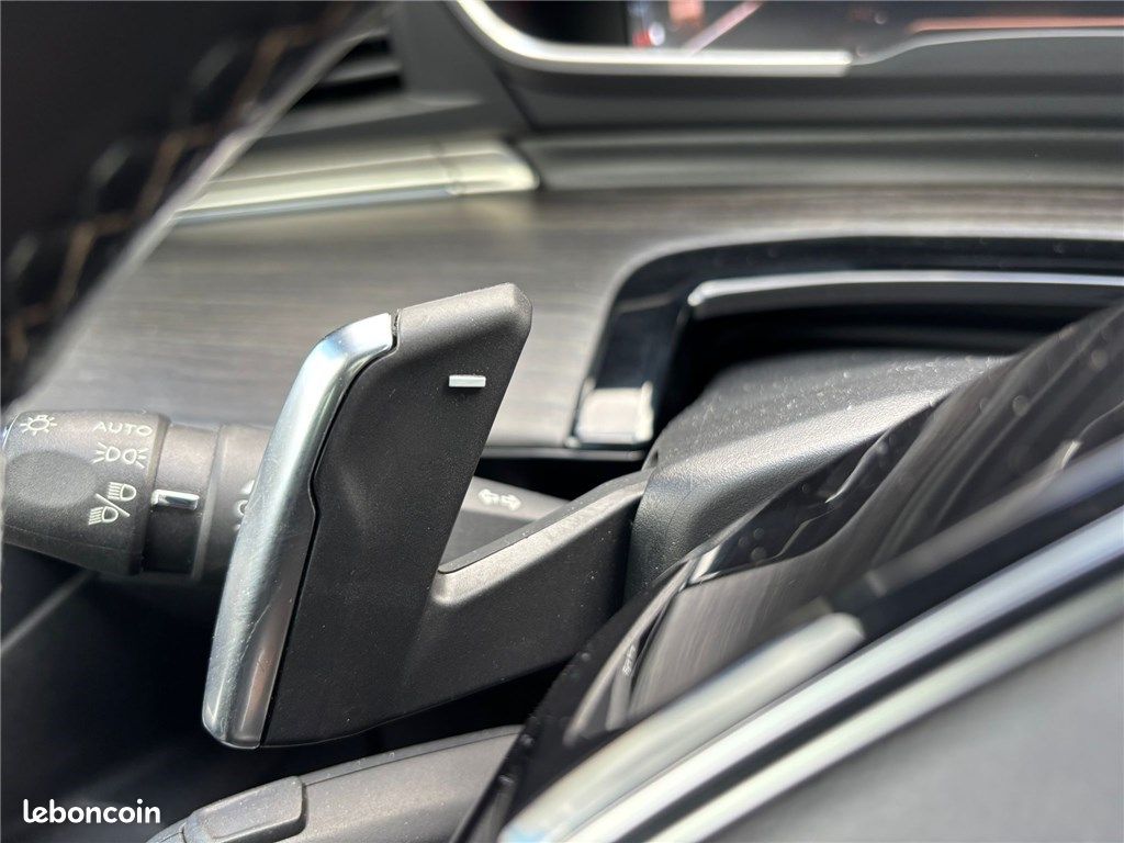 Peugeot 508 II SW PURETECH 225 CH S&S EAT8 GT (image 27)