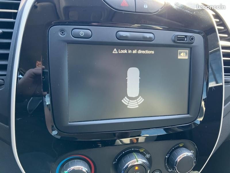 Renault Captur 1.5 dCi 90ch energy Business Euro6c (image 20)