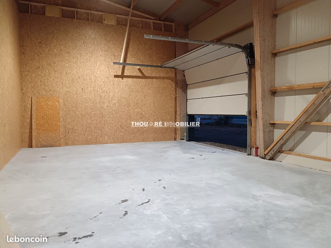 Bureaux 150 m² LA CHAPELLE BASSE MER (image 5)