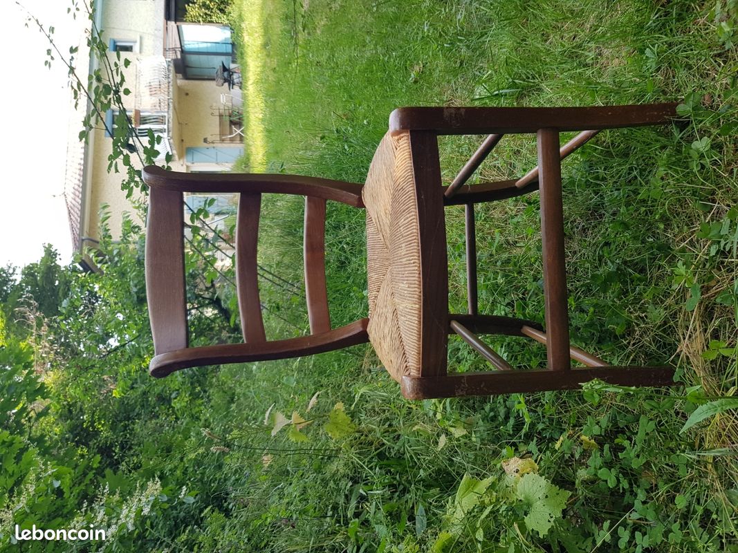 Lot de 2 chaises en osier (image 1)