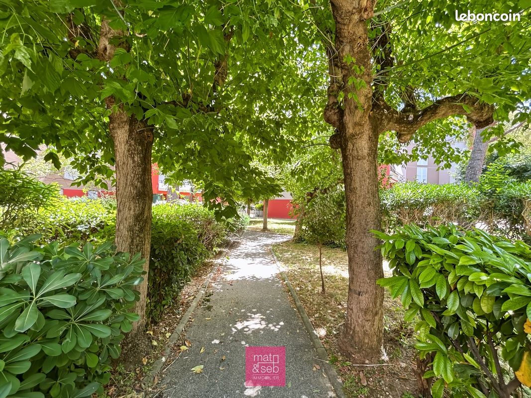Appartement 3 pièces 67 m² · à Plan-de-Cuques · 67 m² · 230 000 €