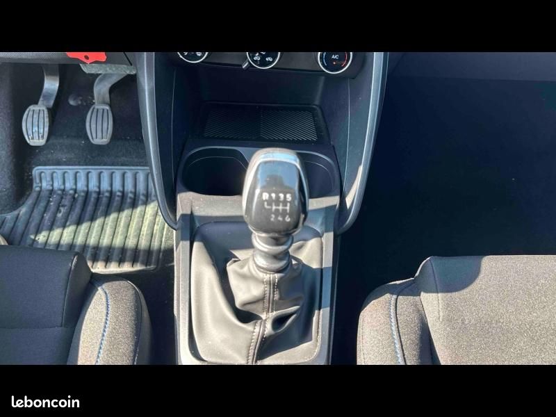 Citroen C3 1.2 Turbo 100ch YOU (image 14)