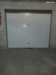 Parking 17 m² · à Toulon · 17 m² · 113 €/mois
