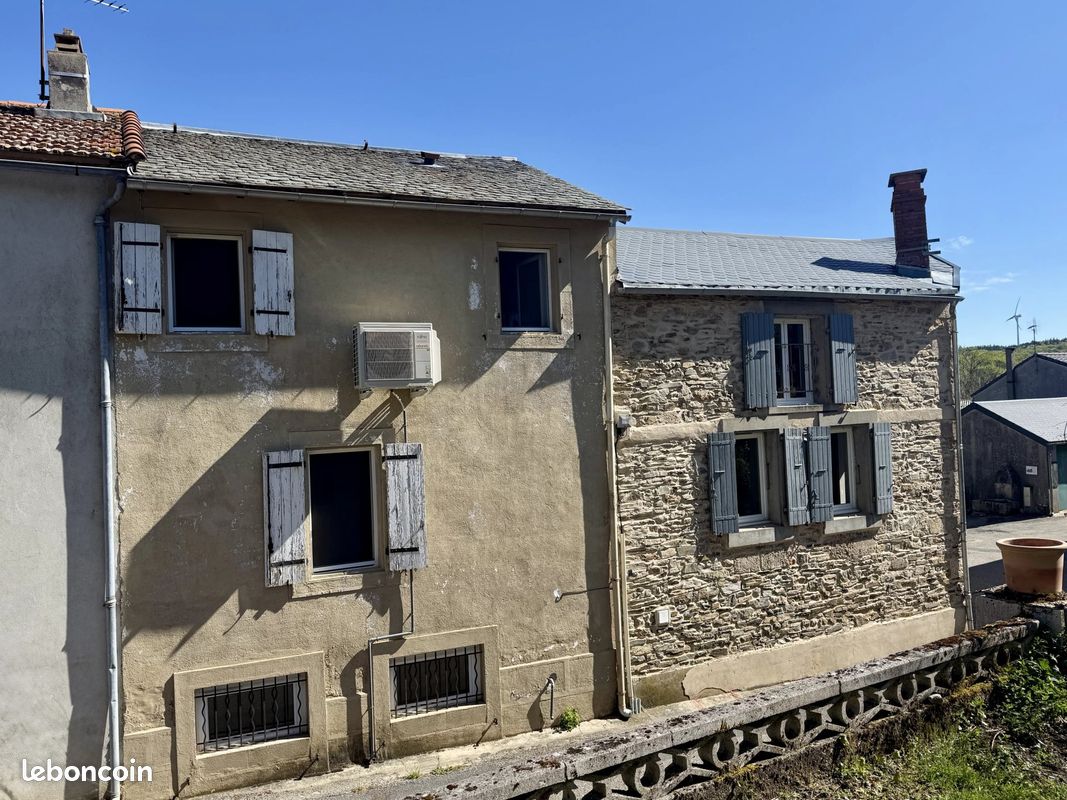 Maison 6 pièces 78 m² · à Lacombe · 78 m² · 95 000 €