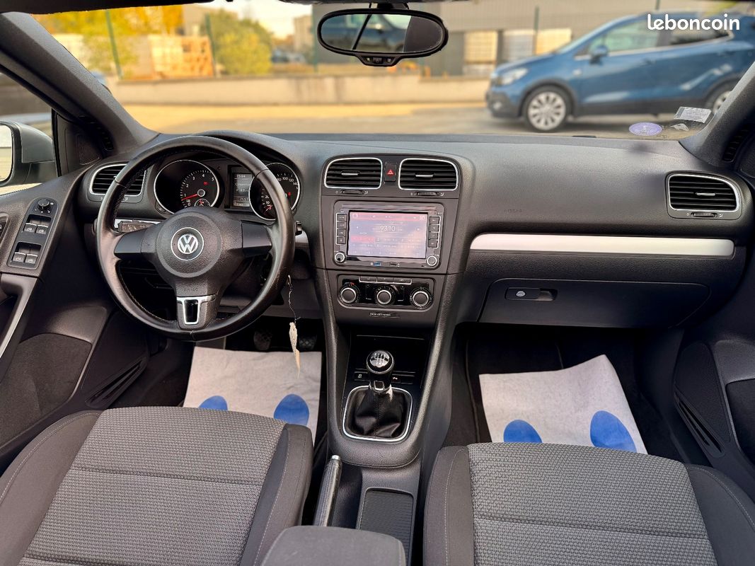 VOLKSWAGEN GOLF CABRIOLET 1.2 TSI 105ch *Carplay (image 13)