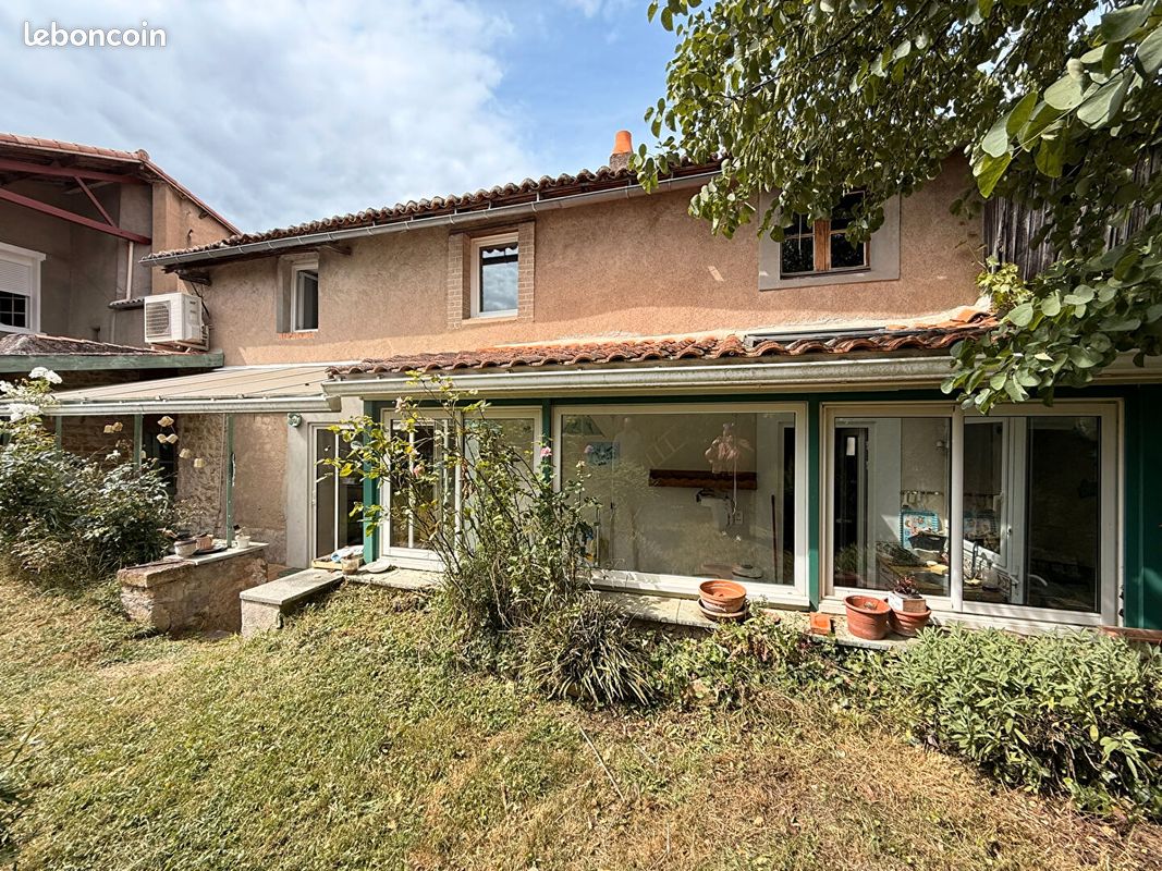 Maison 4 pièces 89 m² · à Thouars · 89 m² · 79 000 €