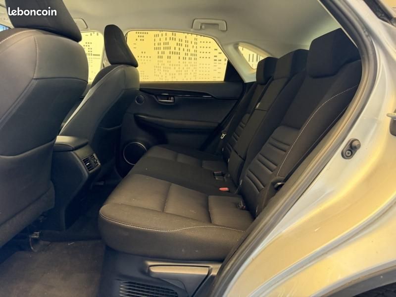 Lexus NX 300h 2WD Business (image 18)