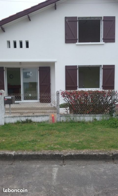 Maison 6 pièces 110 m² · à Roquefort · 110 m² · 730 €/mois