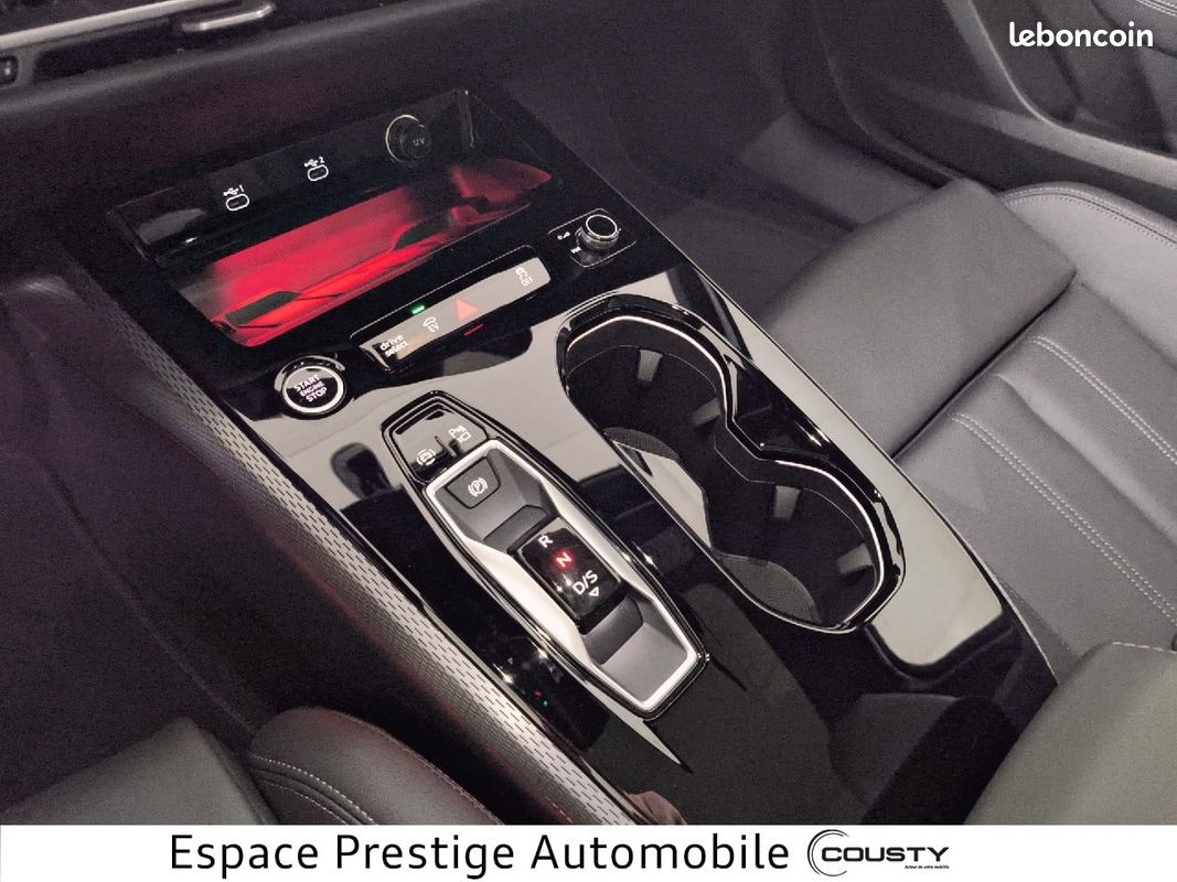 AUDI A5 Avant e-hybrid 299 ch S tronic 7 Quattro S line (image 15)