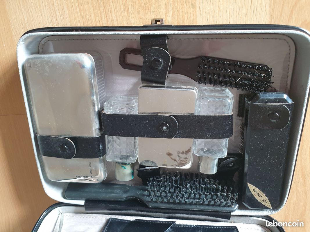 Trousse de toilette de voyage ancienne noire (image 2)