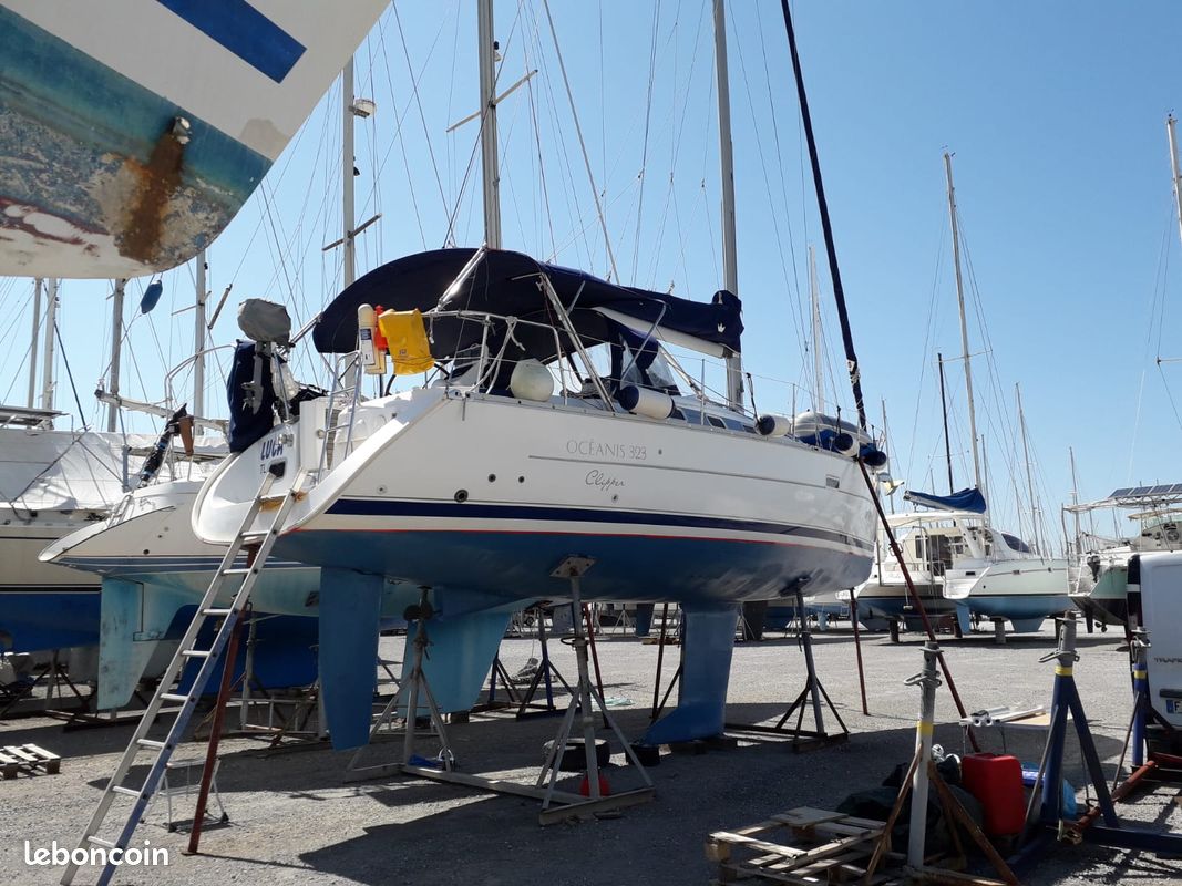 Beneteau Oceanis 323 Clipper — View photo 1