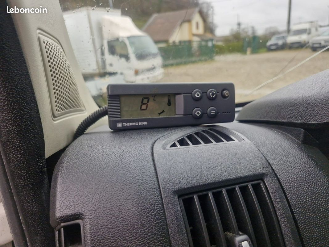10000 HT BOXER 2.0HDI 130cv FRIGO NEGATIF/POSITIF ROUTE / SECTEUR moteur 120000KM 2014 1°MAIN REPRISE POSSIBLE (image 8)