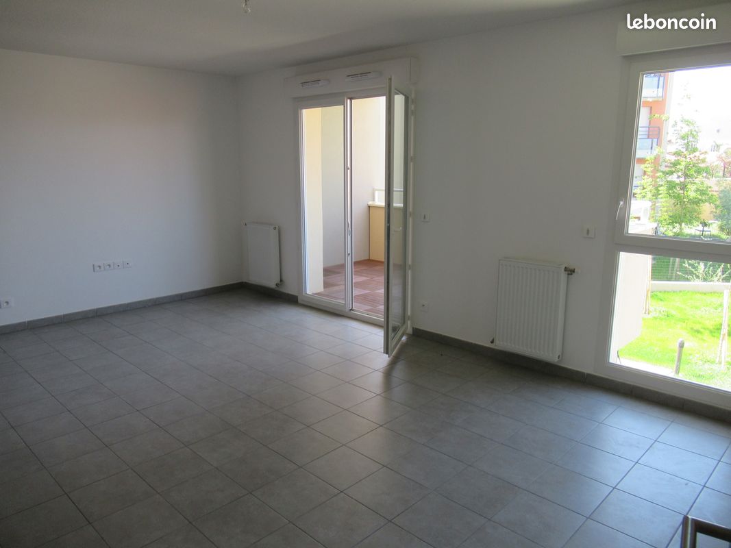 Parking 3 pièces 67 m² · à Villeurbanne · 67 m² · 924 €