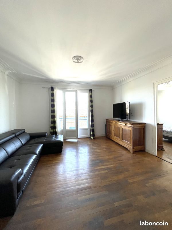 Appartement 3 pièces 80 m² · à Échirolles · 80 m² · 99 000 €