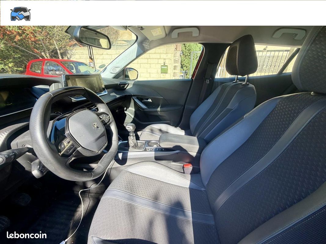 PEUGEOT 2008 1.5 BlueHDi - Allure - GARANTIE 24 MOIS - (image 11)