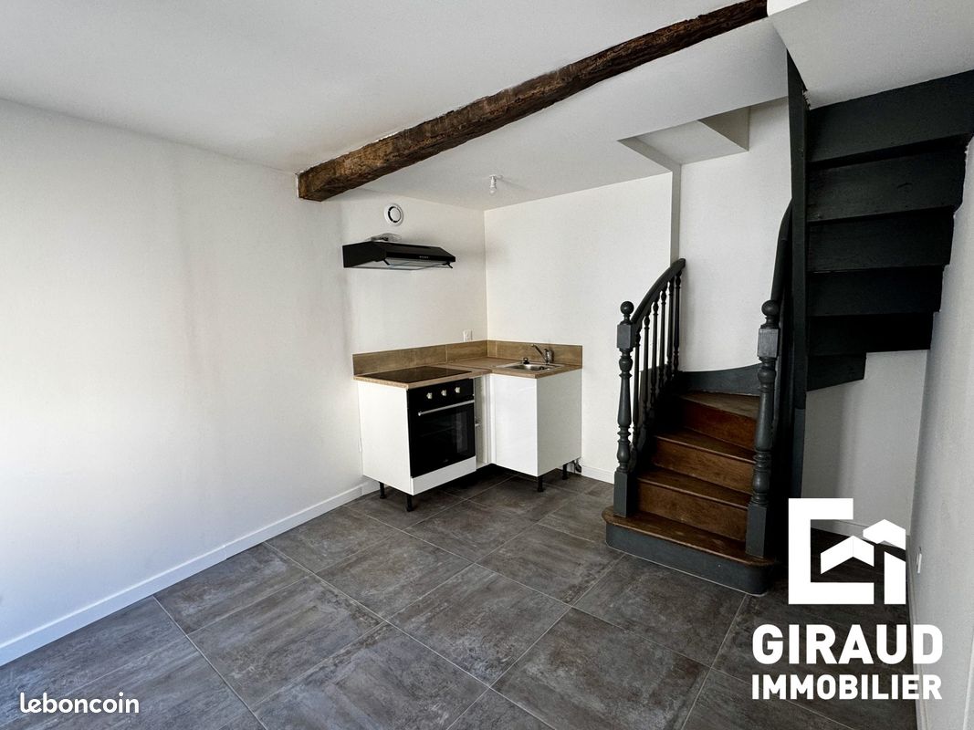 Maison 2 pièces 25 m² · à Fontenay-le-Comte · 25 m² · 305 €/mois