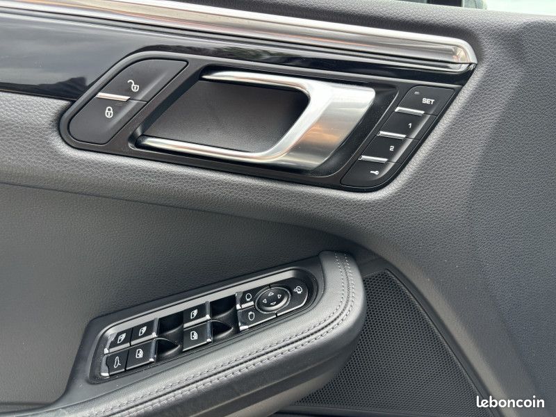 Porsche MACAN (95B) S 3.0 V6 258CH PDK - CARPLAY - TOIT - SUIVI - GARANTIE 12 MOIS (image 20)