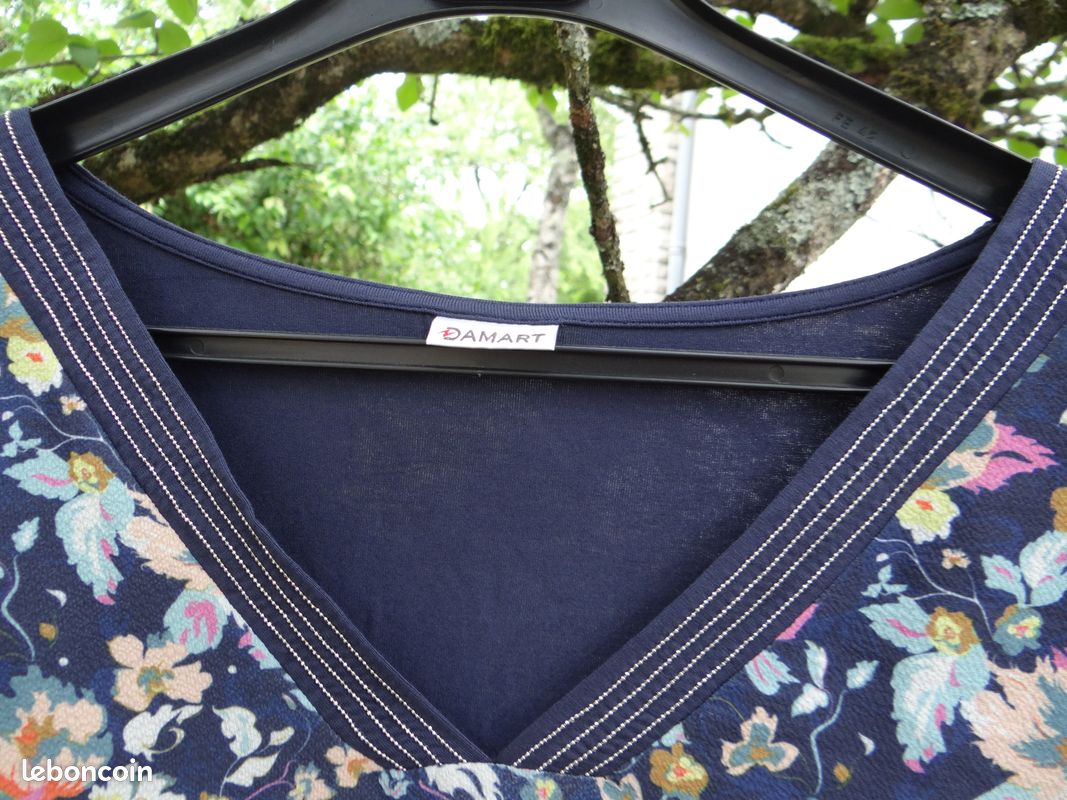 Tee-shirt neuf Damart T 50/52 bi-matière bleu marine & imprimé (image 3)