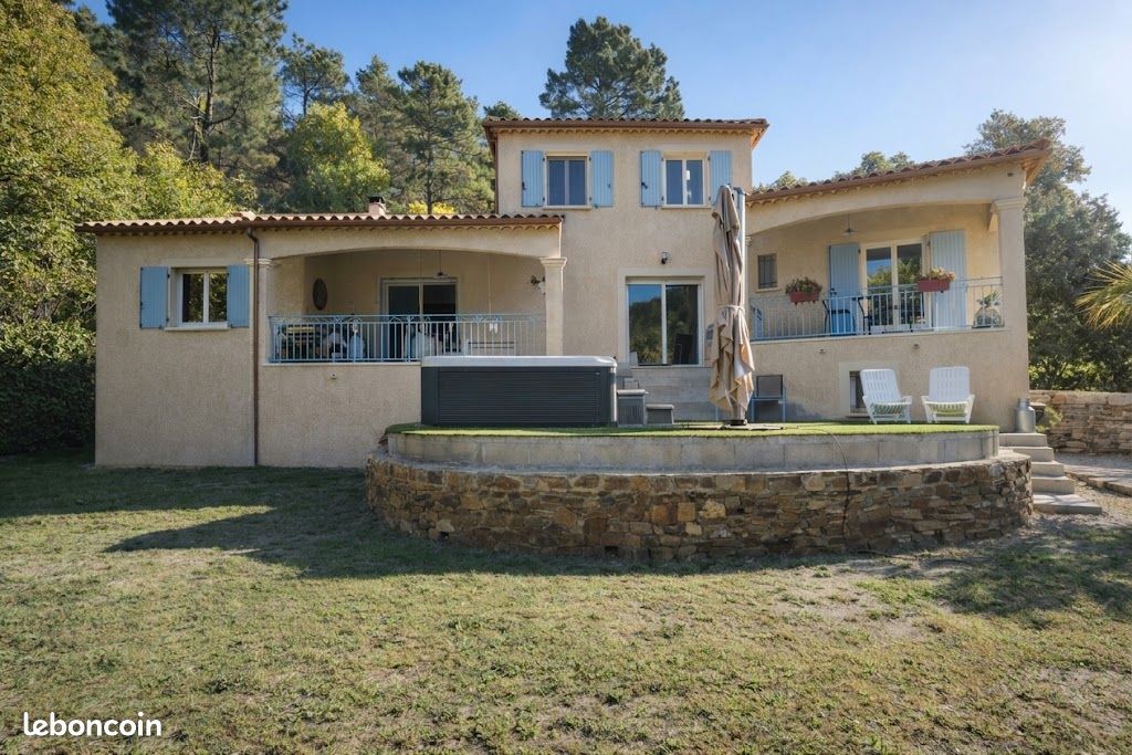 Maison 5 pièces 135 m² · à Sénéchas · 135 m² · 379 000 €