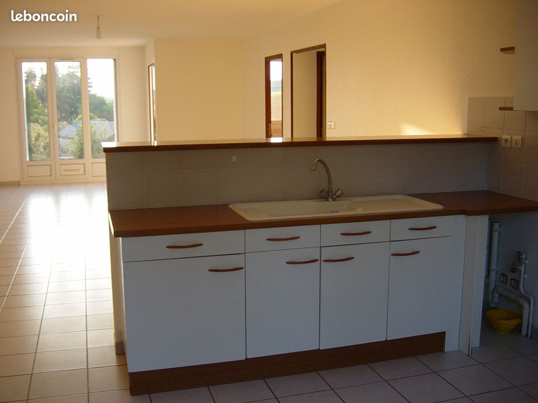 Appartement 4 pièces 84 m² · à Moissey · 84 m² · 590 €