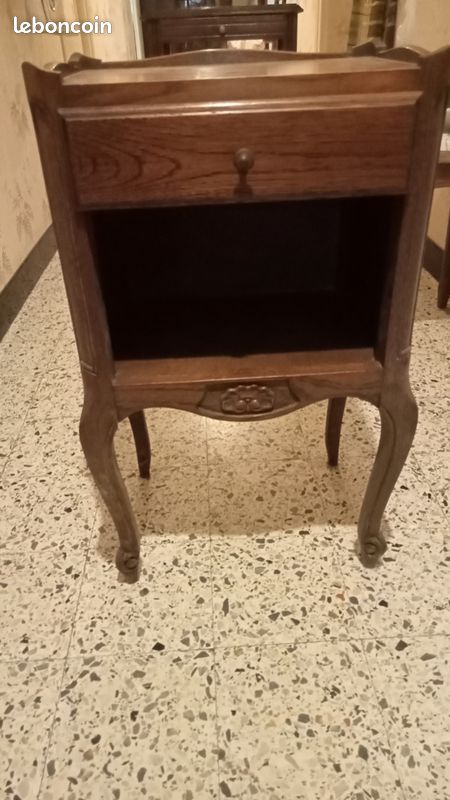 Guéridon d'accueil ou table type chevet (image 2)