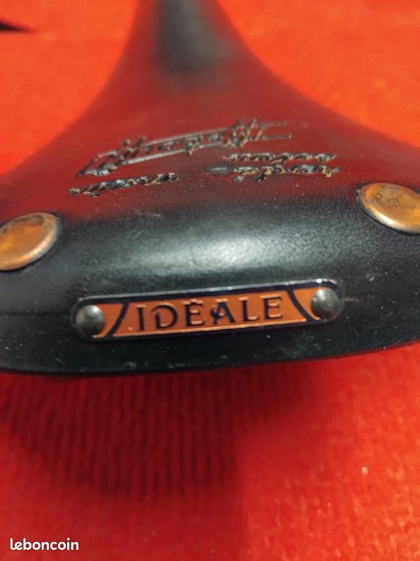 Selle velo vintage IDEALE 88 TB SPECIALE COMPÉTITION rodée