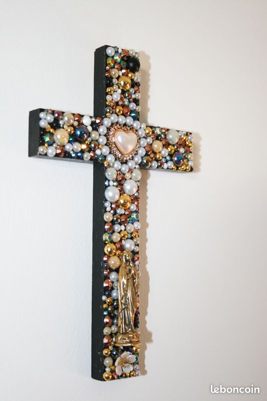 Croix Murale Religieuse En Acrylique 2D MagiDeal - Décoration Catholique Élégante 20x30cm