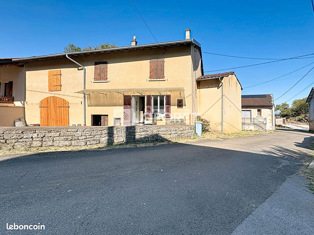 Maison 5 pièces 110 m² · à Les Trois-Châteaux · 110 m² · 128 000 €