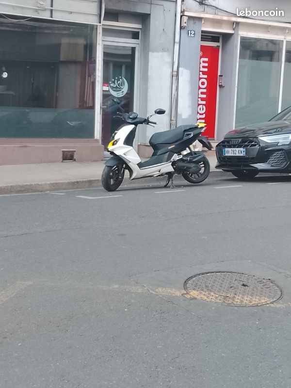 Scooter 50cc (image 2)