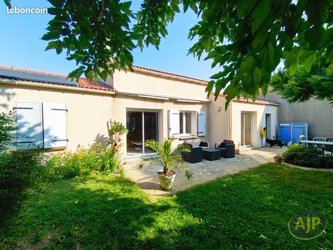 Maison 6 pièces 120 m² · à Montaigu-Vendée · 120 m² · 265 000 €