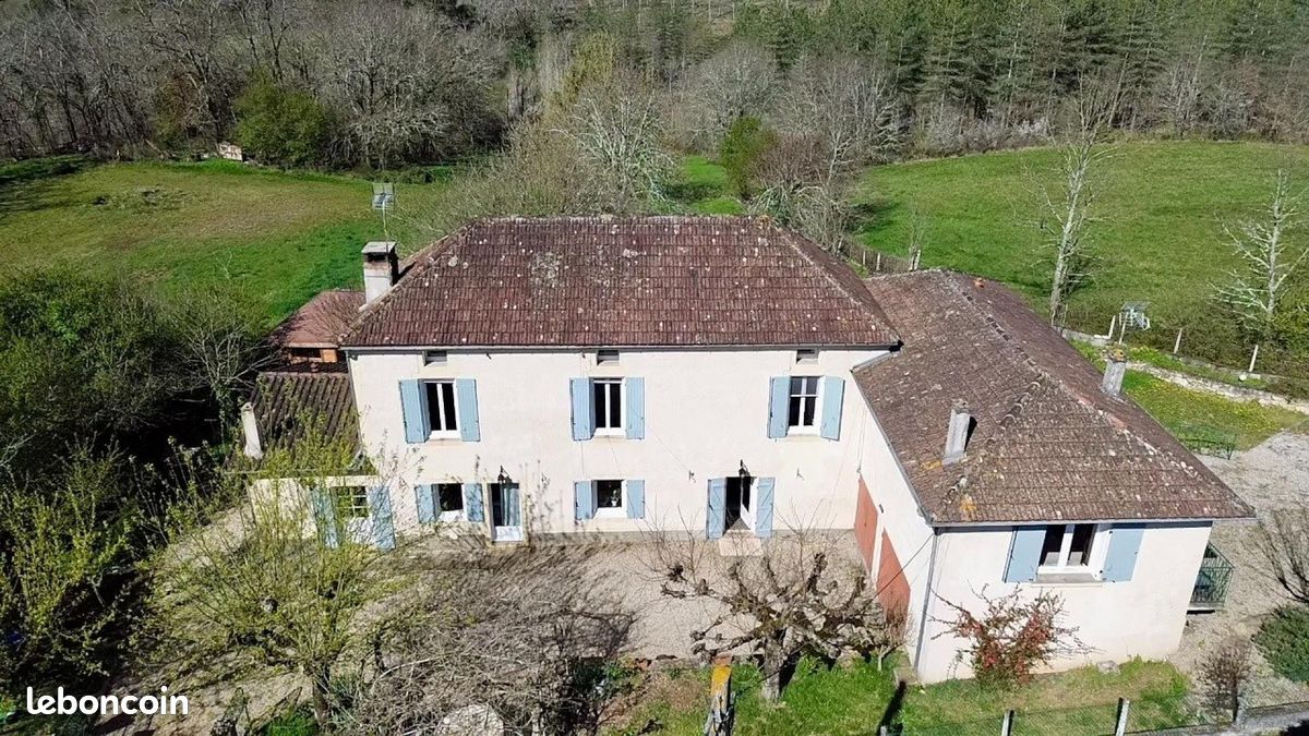 Maison 8 pièces 216 m² · à Monsempron-Libos · 216 m² · 270 000 €